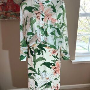 Ann Taylor set, selling a blouse and skirt